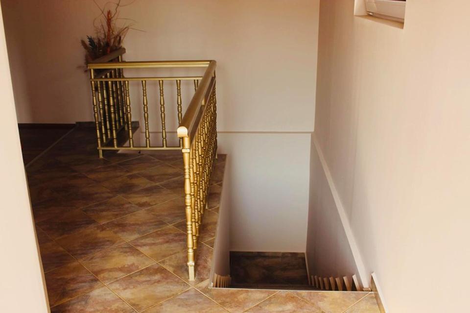 Ezerets Guest House Anita Ngoại thất bức ảnh